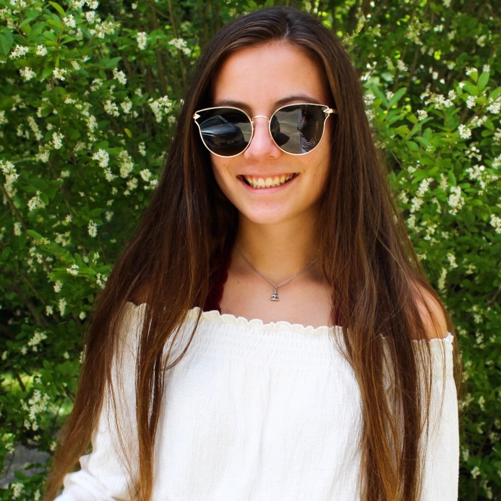 Meet your Posher, Marina